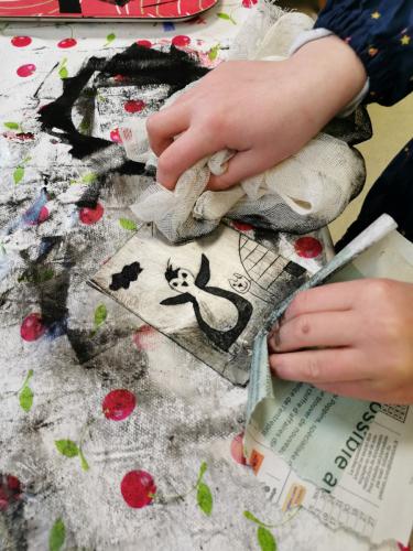 Atelier gravure à la pointe sèche sur Tetra Pak 